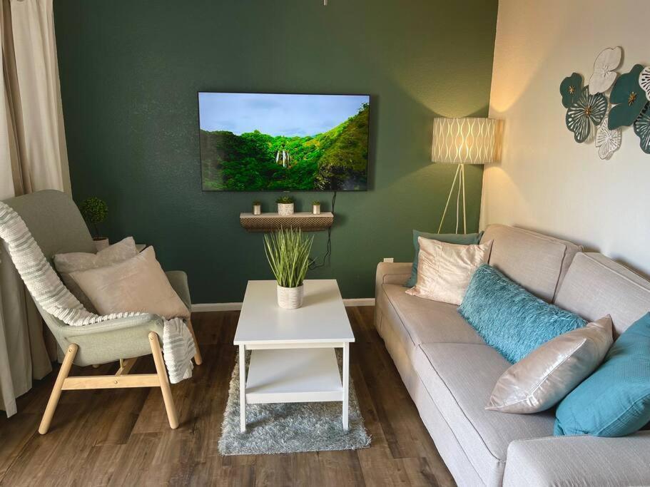 Contemporary 2-Bedroom Rental Unit Eagle Pass Eksteriør billede